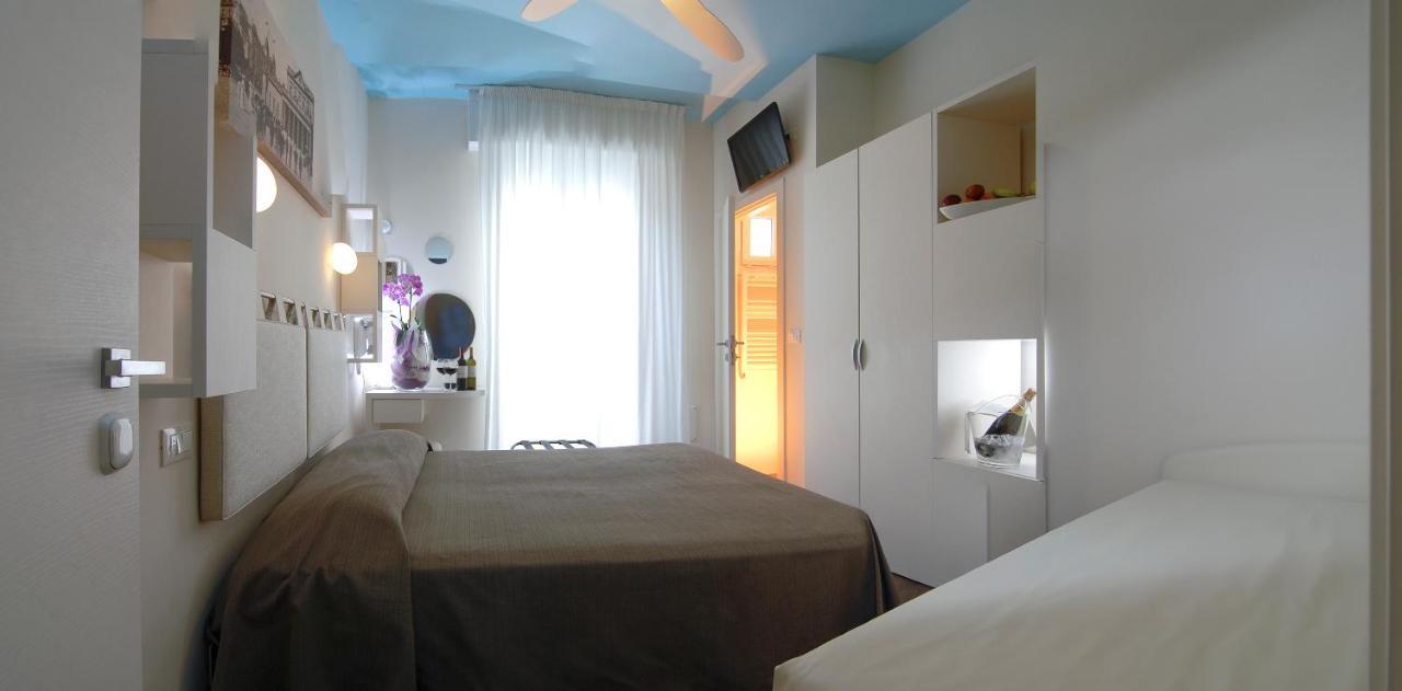 רימיני Hotel Casablanca מראה חיצוני תמונה